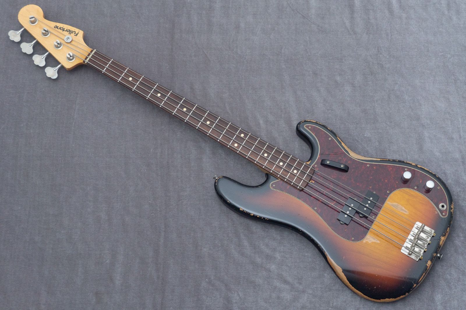 【本日値下げ】Fullertone PRO-BAGANDA 60 Rusted Fullertone Guitars PRO-BAGANDA 60 Rusted Vintage White #2412667