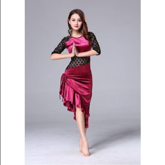 社交ダンス練習着パーティー。新品未使用品裾シースルーエンジスカートドレス 社交ダンス練習着パーティー。新品未使用品裾シースルーエンジスカート