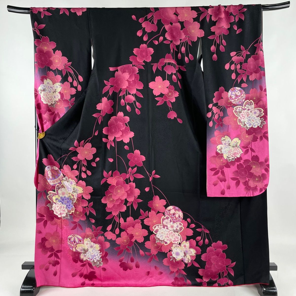 振袖 身丈172cm 裄丈69cm L 袷 桜 鞠 金彩 ぼかし 黒 正絹 美品 名品 