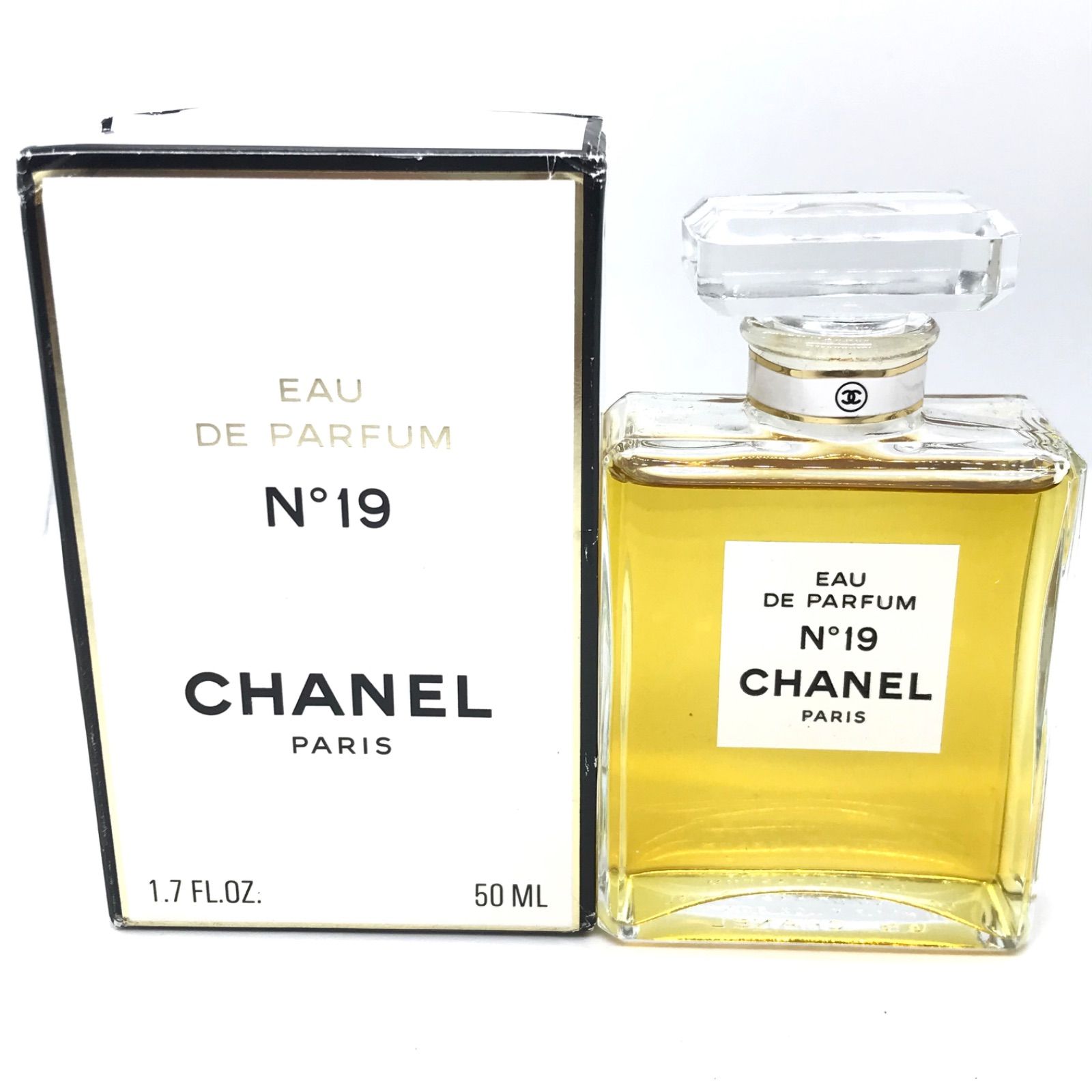 未開封品】CHANEL シャネル N°19 ナンバー19 香水 オードパルファム