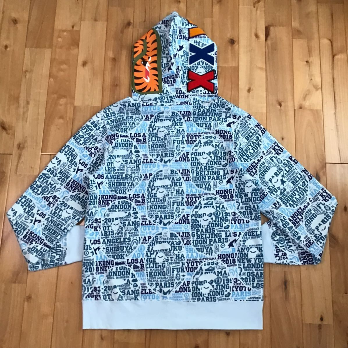 優遇価格A Bathing Ape (Bape) XXV Camo Shark その他