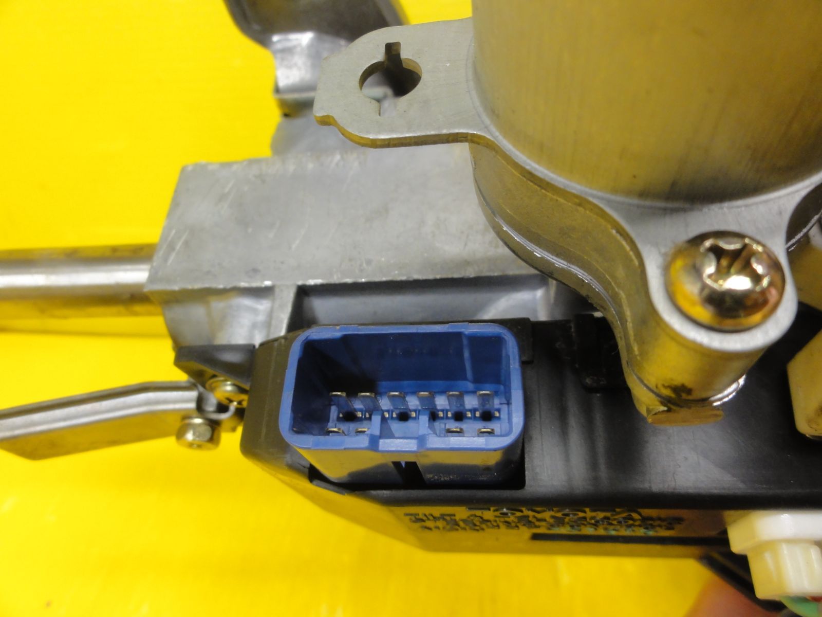 平成13年車 トヨタ JCG10 プログレ ステアリングシャフト 電動パワステ カギ付き F30649 10 JUNGLEEDGE_COM