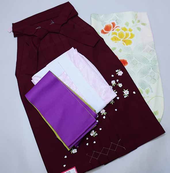 二尺袖 着物 袴 フルセット 染加工は日本 生地と縫製は海外 着物丈は 