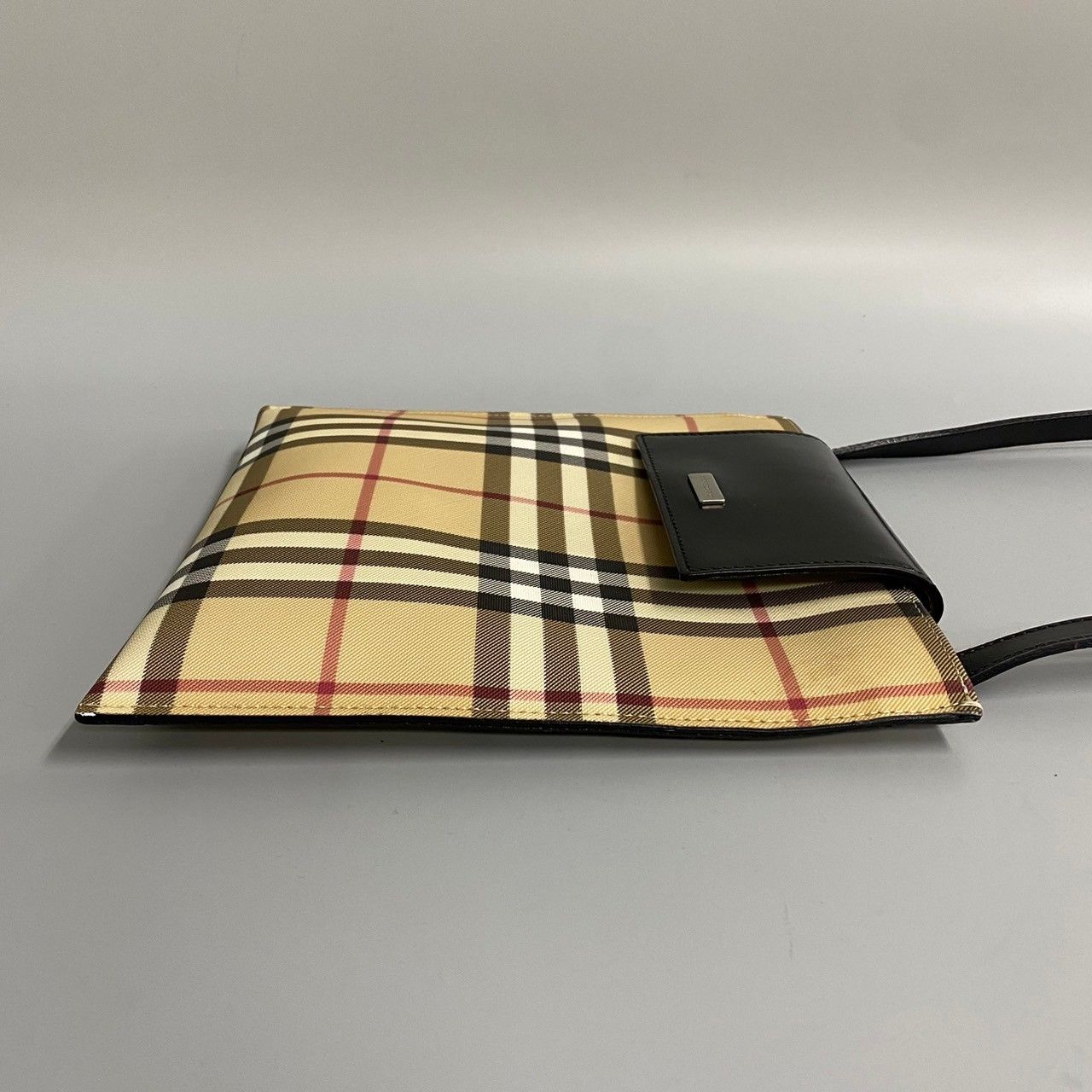 美品 希少品 BURBERRY バーバリー ノバチェック 柄 ロゴ 金具 レザー 本革 ミニ ショルダーバッグ ポシェット サコッシュ ブラック  20343 - メルカリ