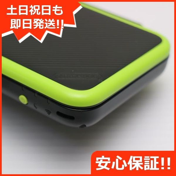 美品 NEWニンテンドー2DS LL ブラック×ライム 即日発送 2DS NINTENDO 本体 土日祝発送OK 08000