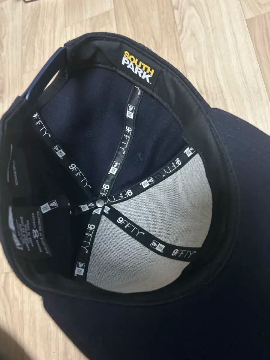 ERA サウスパーク エリック カートマン スナップバック ベースボールキャップ 帽子 M L