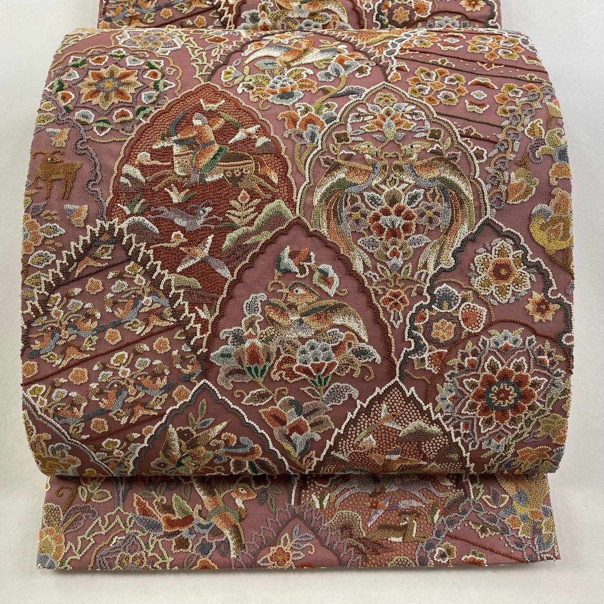 袋帯 狩猟文 花鳥 相良刺繍 金糸 赤紫 六通 正絹