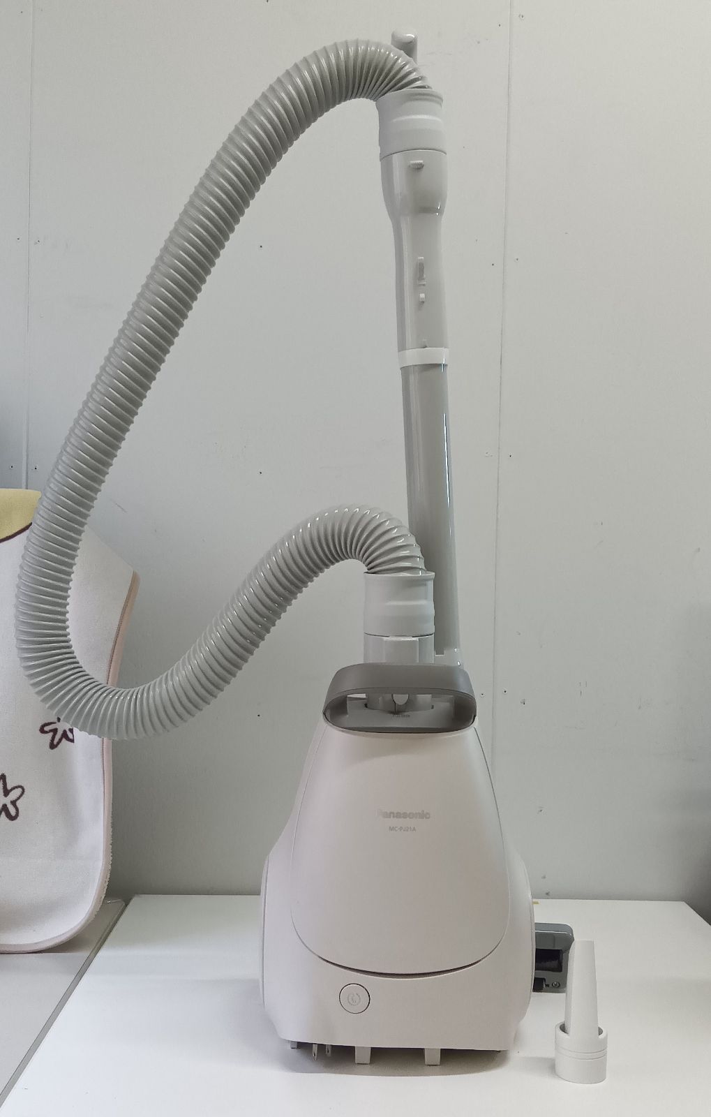 Panasonic MC-PJ21A-C 掃除機 本体 Panasonic MC-PJ21A-C 掃除機 紙パック