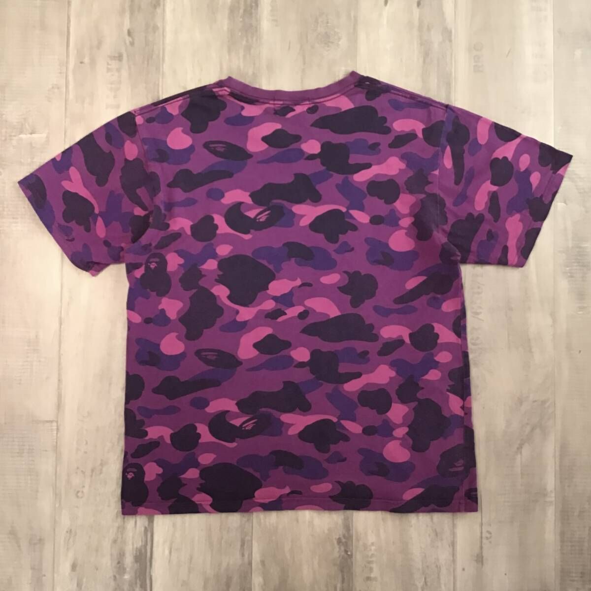 Purple camo カレッジロゴ Tシャツ Lサイズ a bathing ape BAPE color  