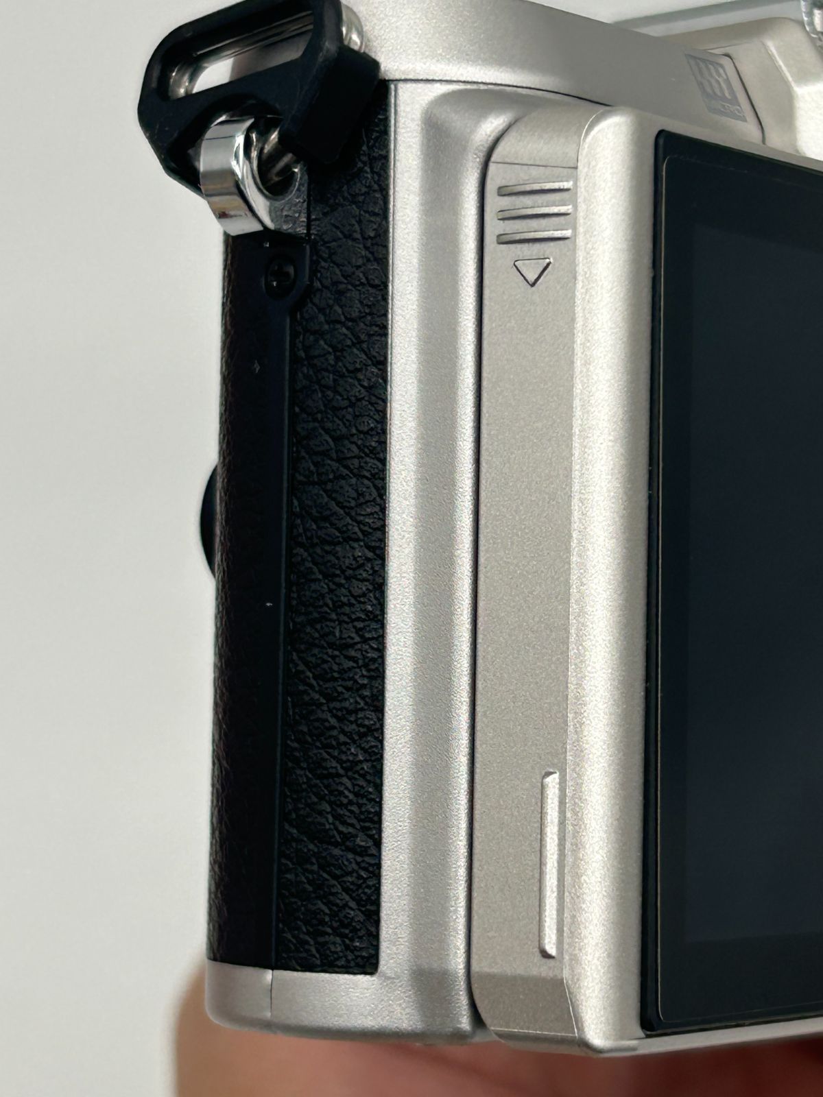 【シャッター132回】OLYMPUS PEN E-PL8 レンズキット#137 シャッター132回】OLYMPUS PEN E-PL8 レンズキット#137 - メルカリ