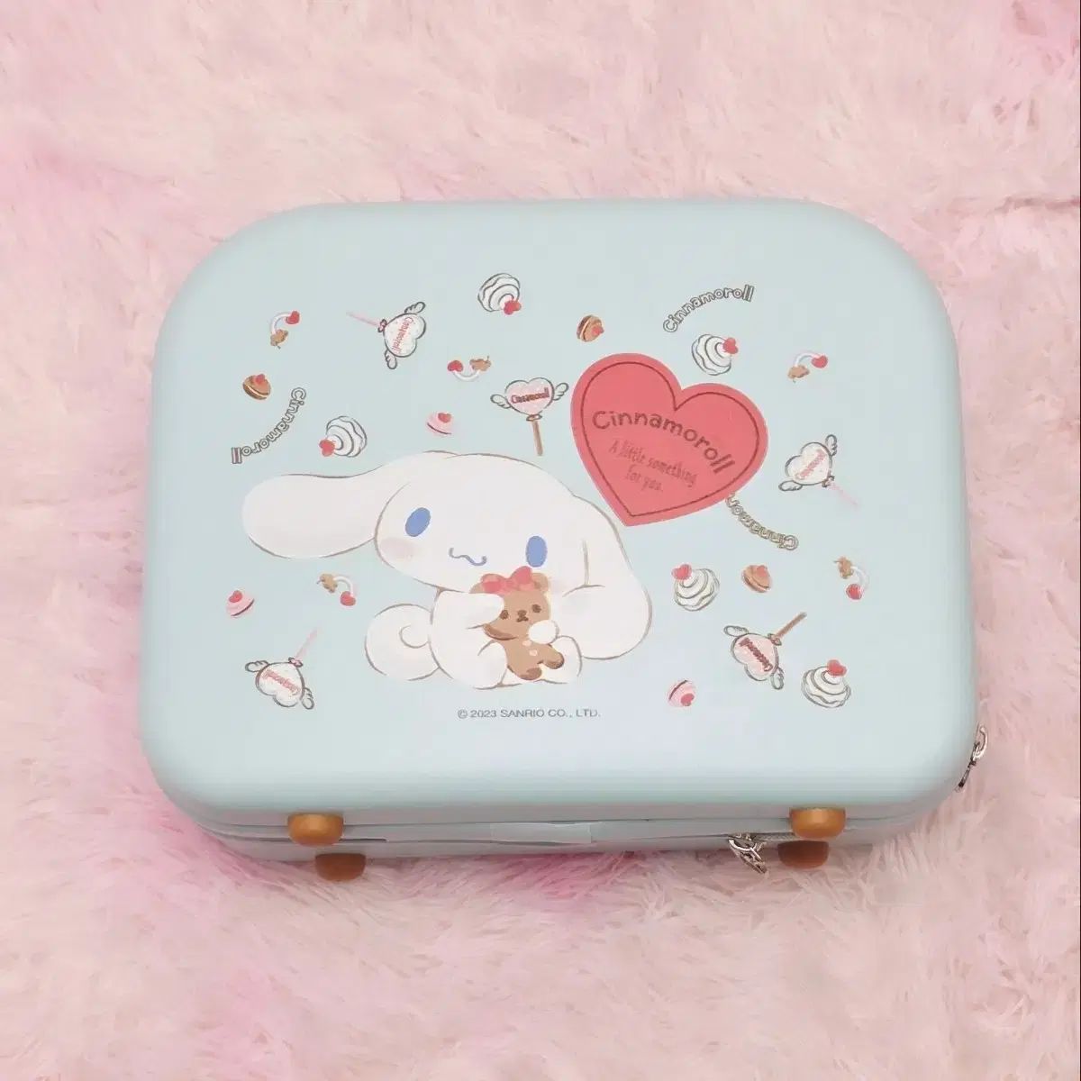 キャリーケース