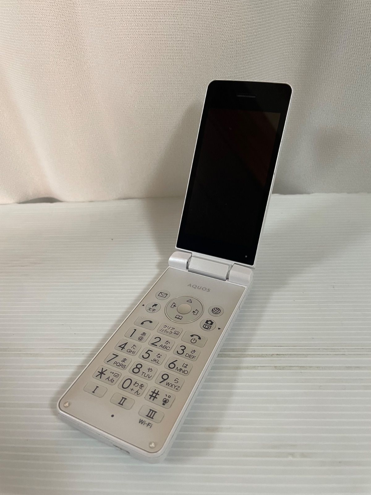 ソフトバンク　AQUOS 805SH 白 楽天市場】【中古】 805SH AQUOS ケータイ3 ホワイト SIMフリー