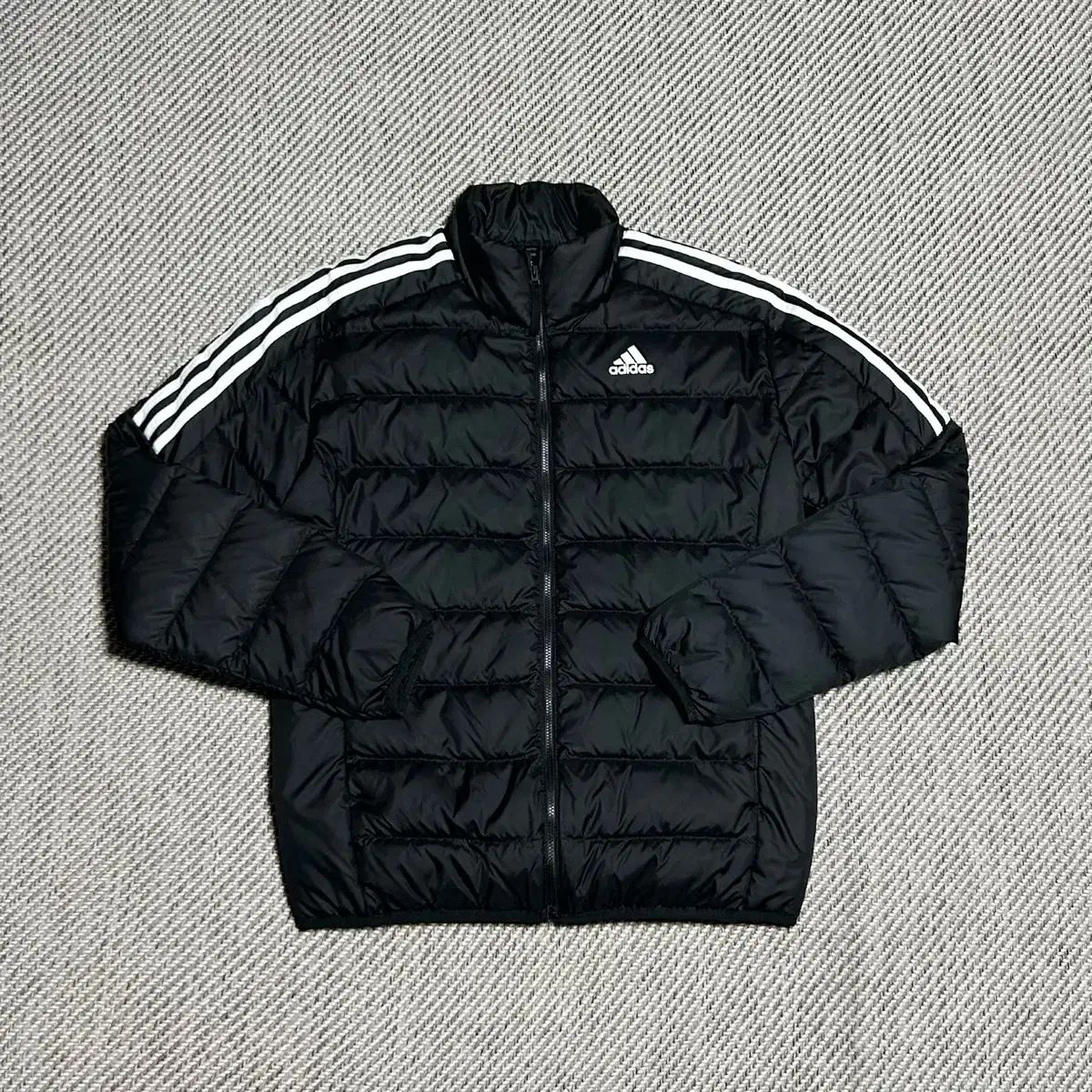 L adidas adidas(アディダス) ダウン 軽量 ダウンジャケット 