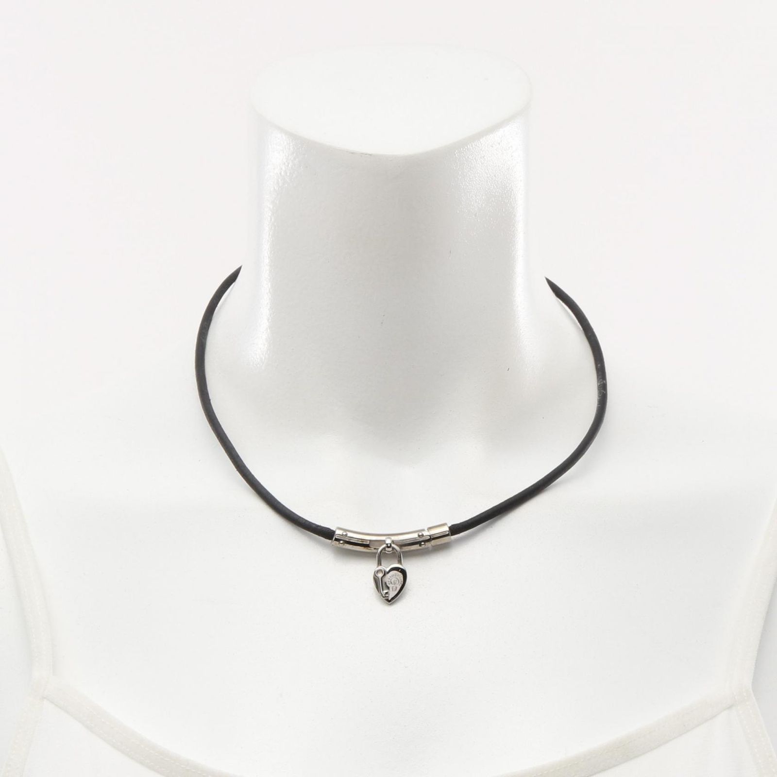 HERMES エルメス ショップ ヴィヴィリデ ファンタジーハート カデナ