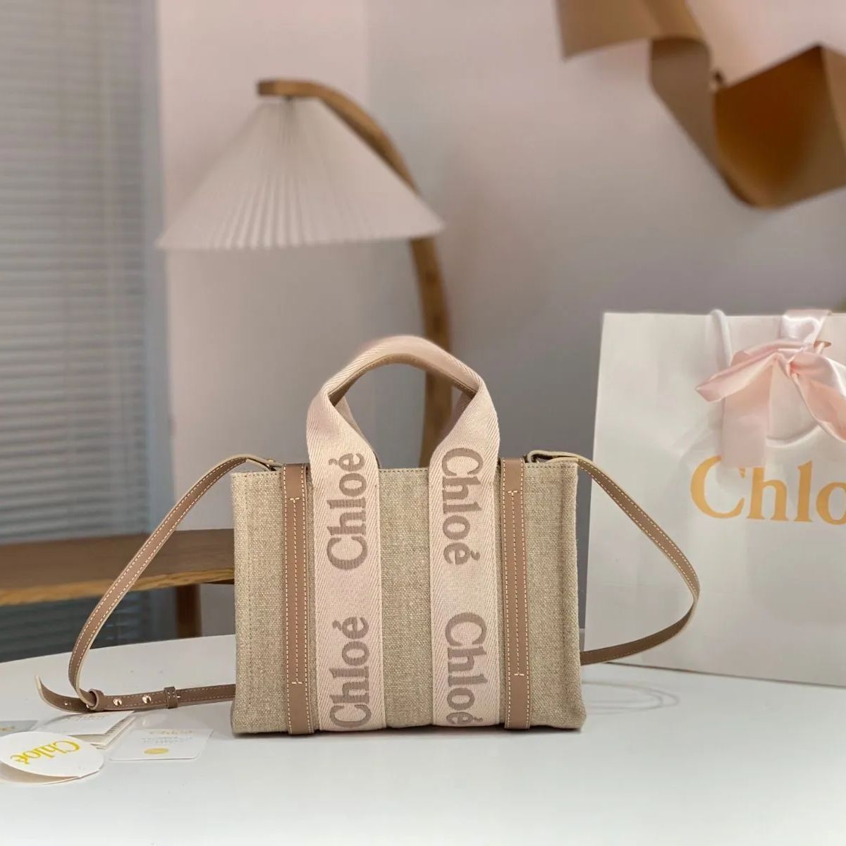 新品未使用】CHLOE クロエ Chloe ショルダーバッグ chloe トートバッグ スモール ショルダー付き 2WAY キャンバストート  並行輸入品 - メルカリ