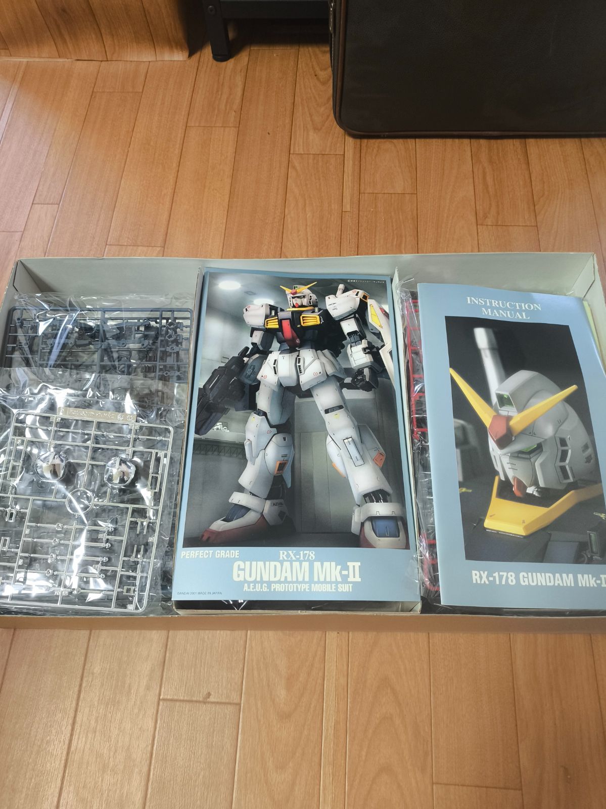 RX-178 GUNDAM Mk-II パーフェクトグレードキット PG 1/60 ガンダムMk-II｜バンダイ ホビーサイト