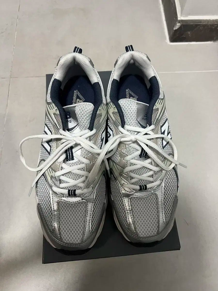 【雷市場（ポンジャン）商品韓国直送】 New Balance(ニューバランス) 530 スティールグレー 275 サイズ