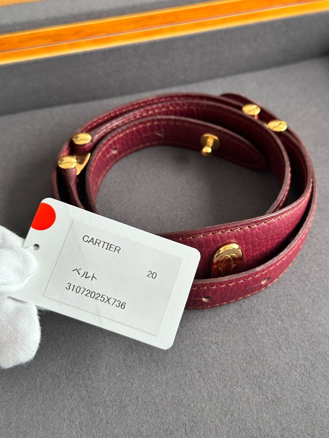 美品　リペア済 カルティエ マスト ビンテージ レザー 赤ベルト金属バックル Cartier カルティエ マストコレクション レザー 型押し 赤