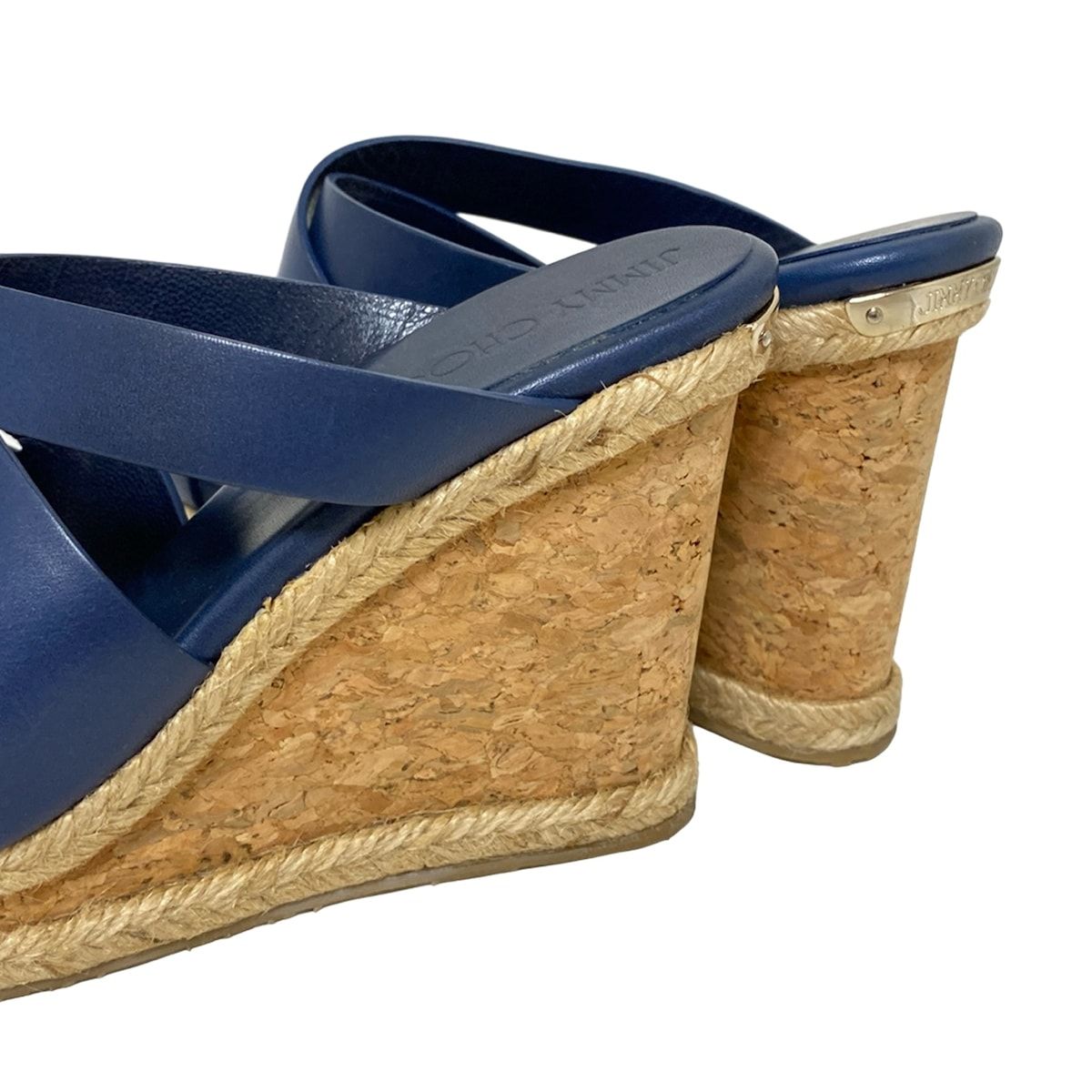 【新品通販】 JIMMY CHOO ジミーチュウ ミュール 36 レディース - ネイビー オープントゥ|ウェッジソール レザー 全品本物!