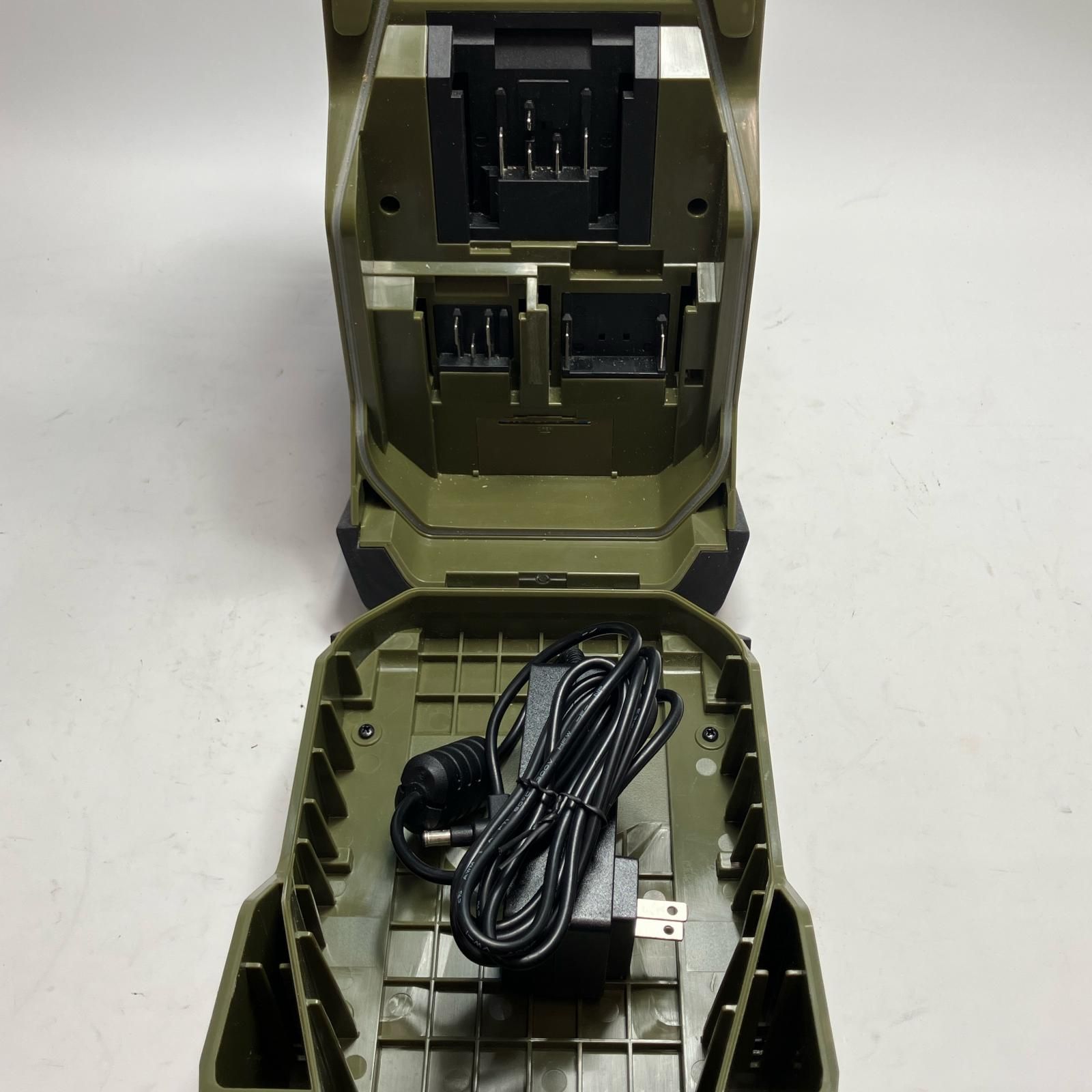 バッテリー式ラジオ MR005G