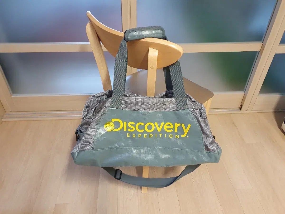 ファッションバッグ ディスカバリー 32L ですね