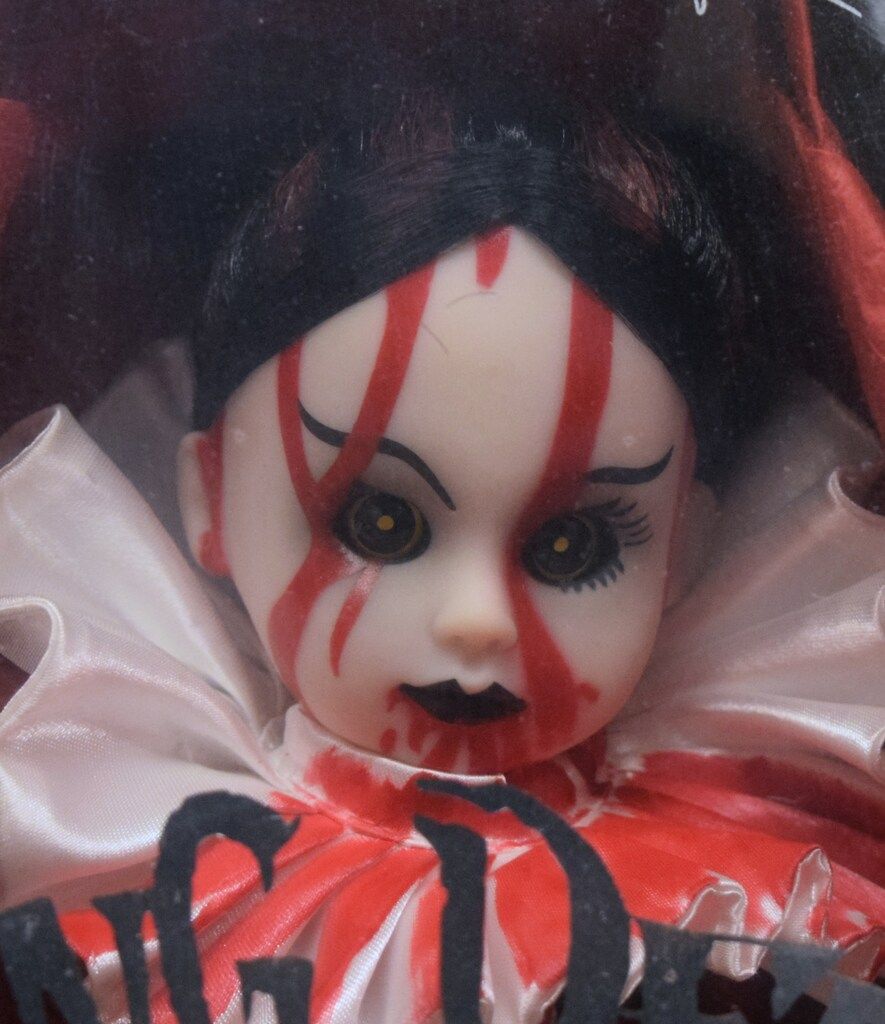 メズコ リビングデッドドールズ リザレクション9 Countess Bathory