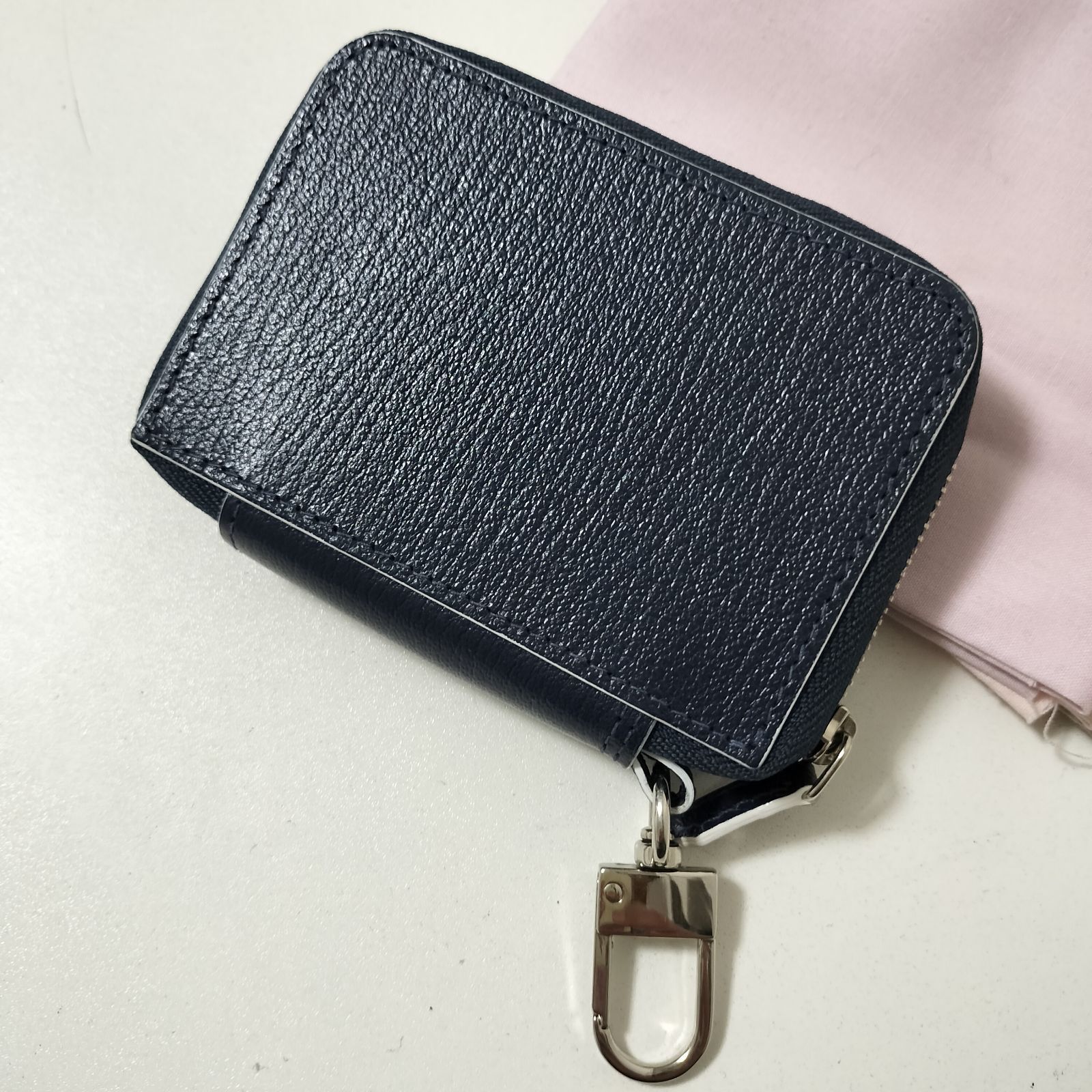 【美品】 Larcobalenoラルコバレーノ黒ポーチ L'arcobaleno(ラルコバレーノ) - 海外通販のBUYMA