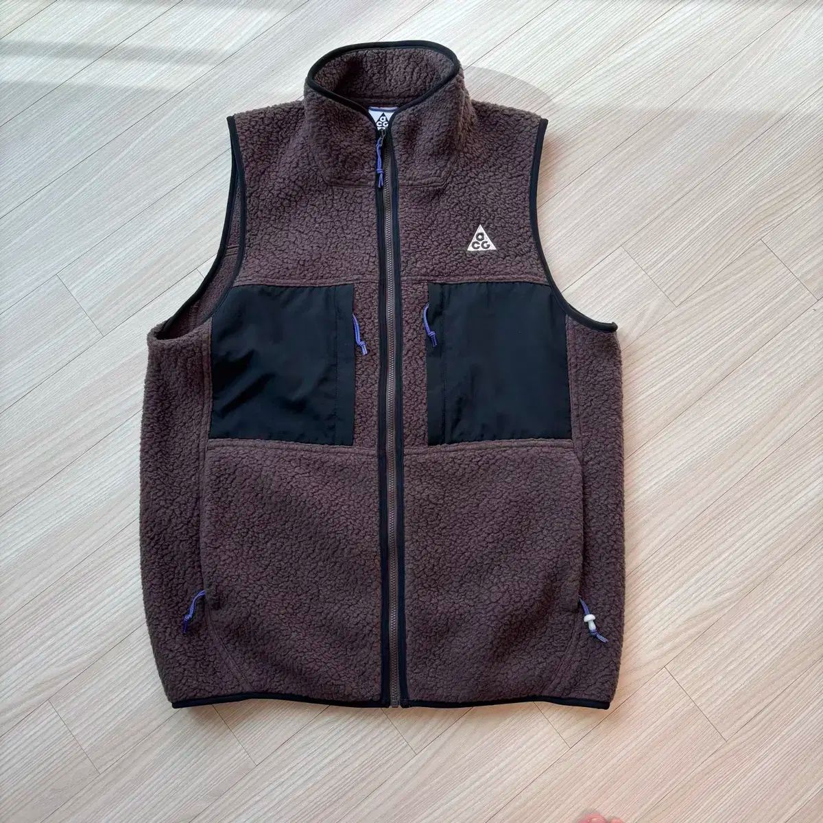 NIKE ACG フリースベスト 黒 NIKE ACG WOLF TREE VEST – A+S