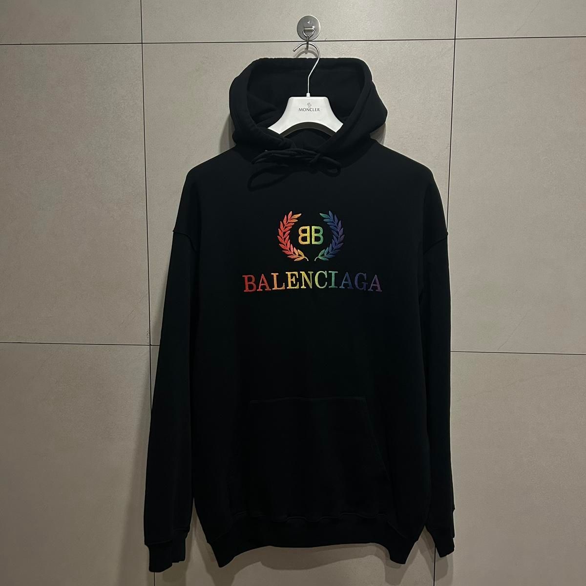 【雷市場（ポンジャン）商品韓国直送】BALENCIAGA(バレンシアガ) 月桂樹ロゴ オーバーサイズ フード付きTシャツ