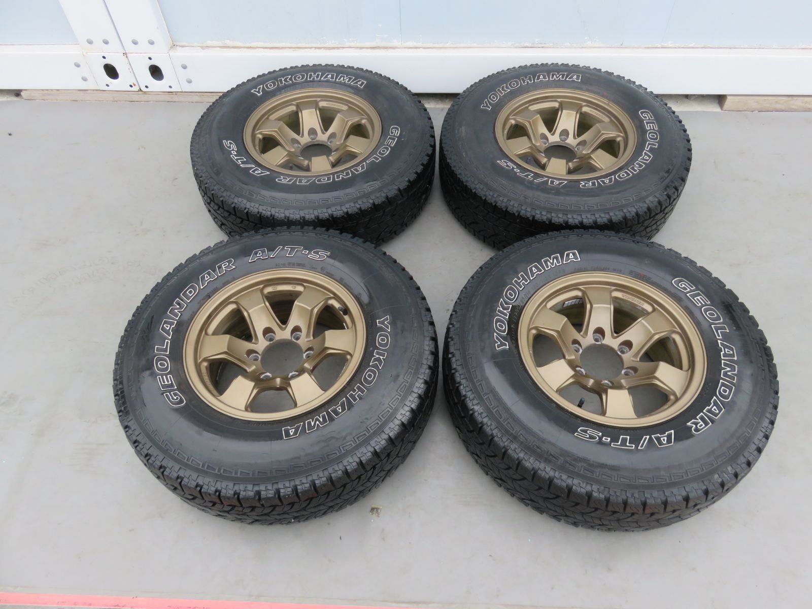 SFC2175 パジェロから取外し WEDS WINSNER 16インチ 16×7.5JJ 0 6穴 PCD139.7 ホイールタイヤ 235 85R16 パジェロ