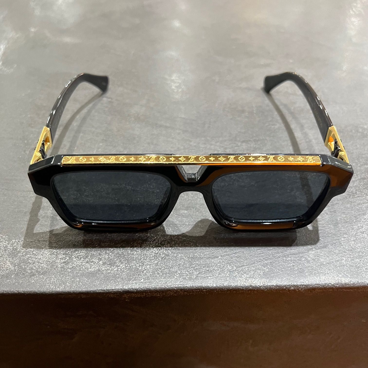 LOUIS VUITTONルイヴィトン サングラス マスコット アイウェア 楽天市場】LOUIS VUITTON ルイ ヴィトン サングラス マスコット