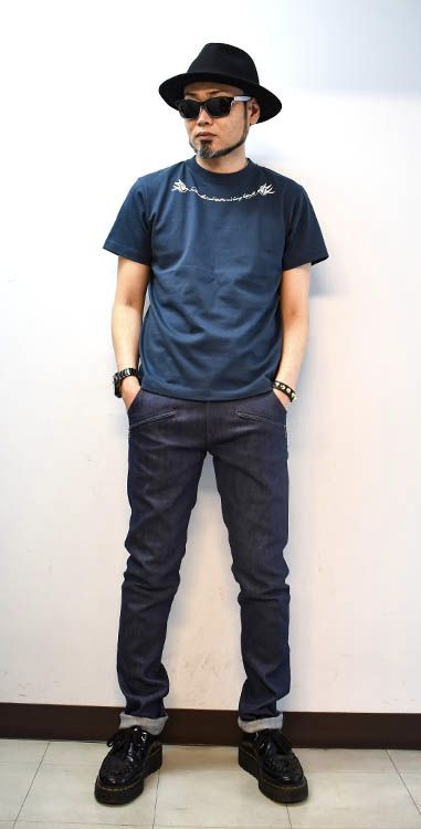 Swallow NECK Tシャツ