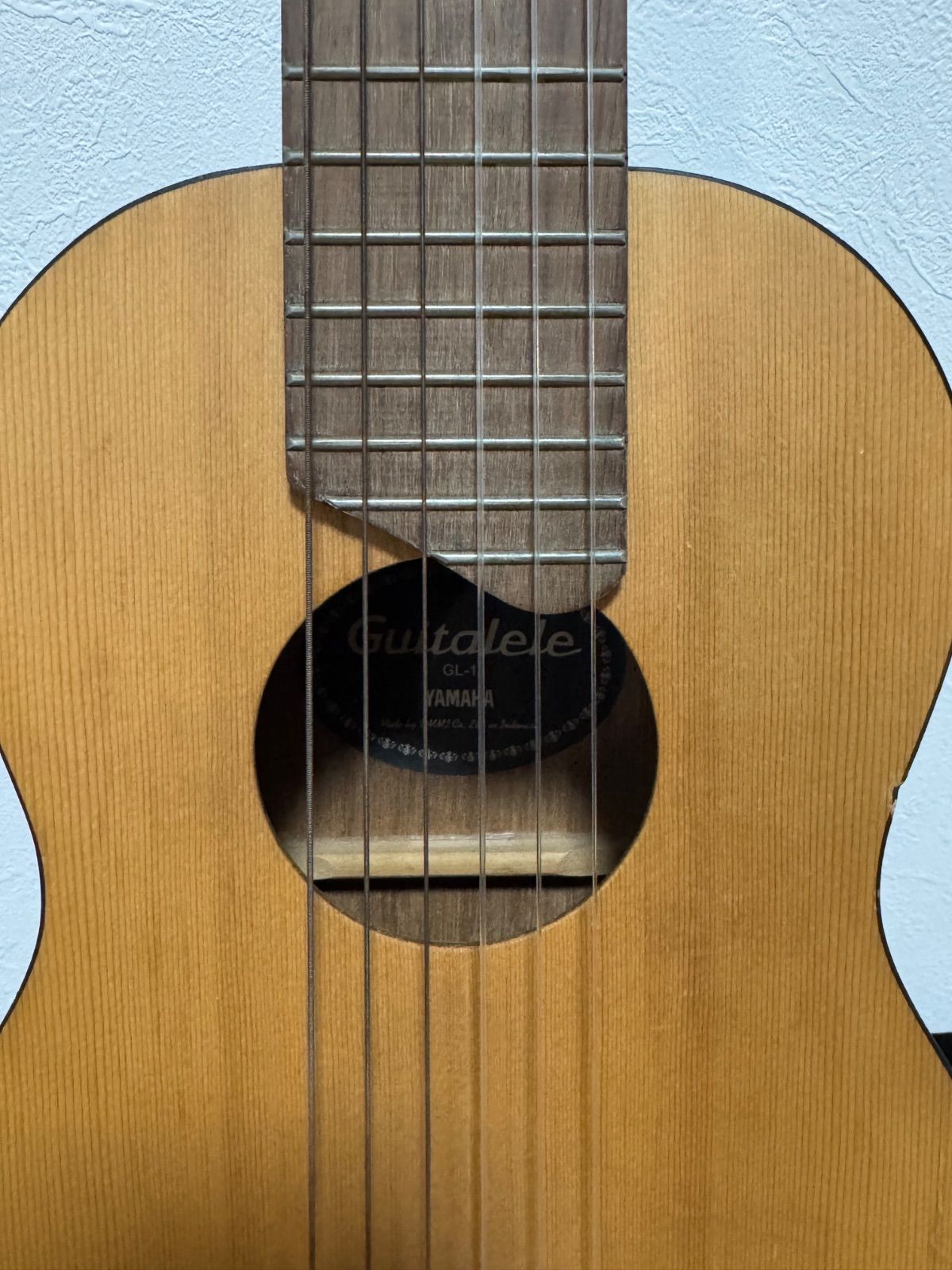 GL-1 Guitalele