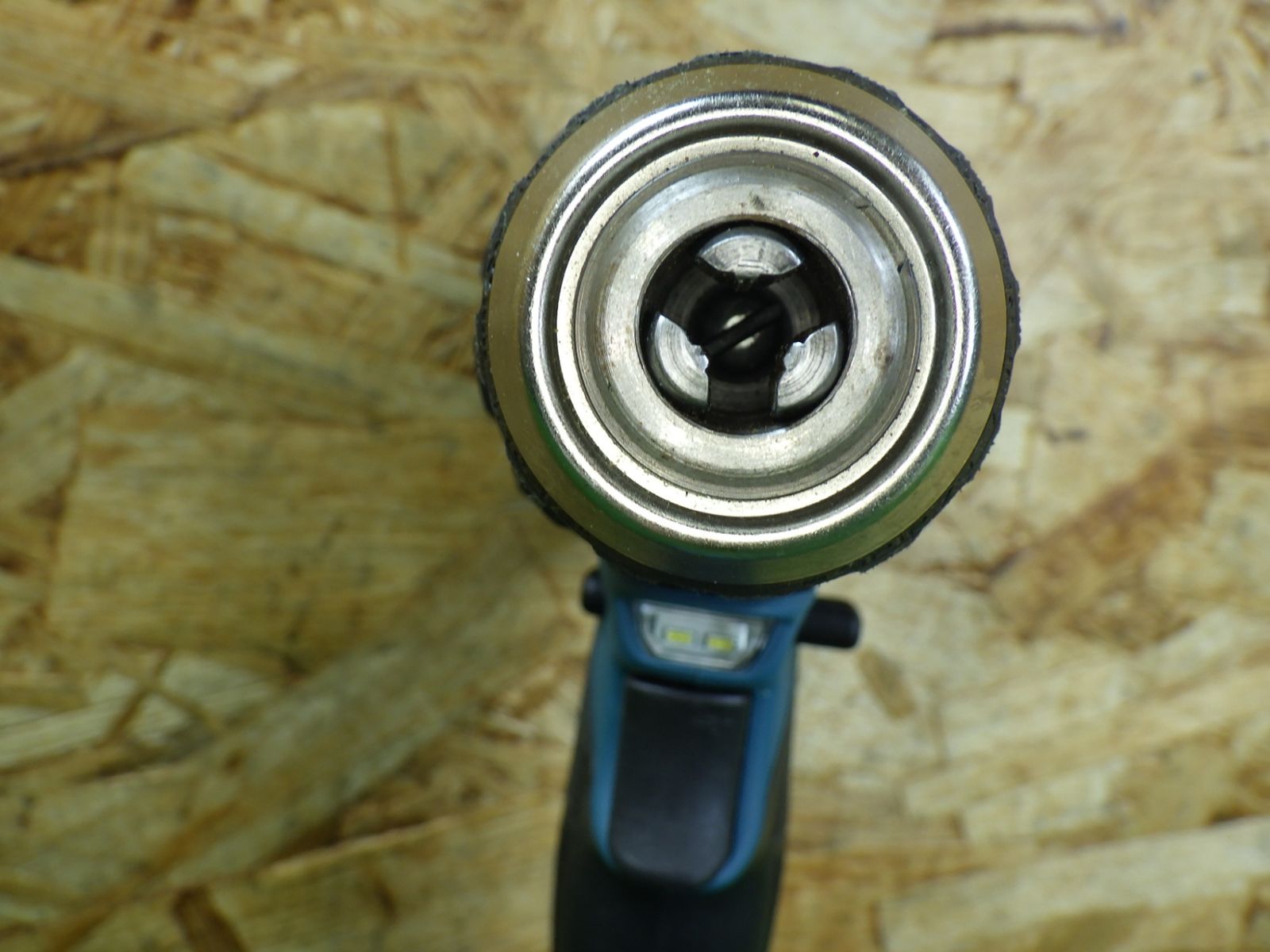 ドリルドライバー