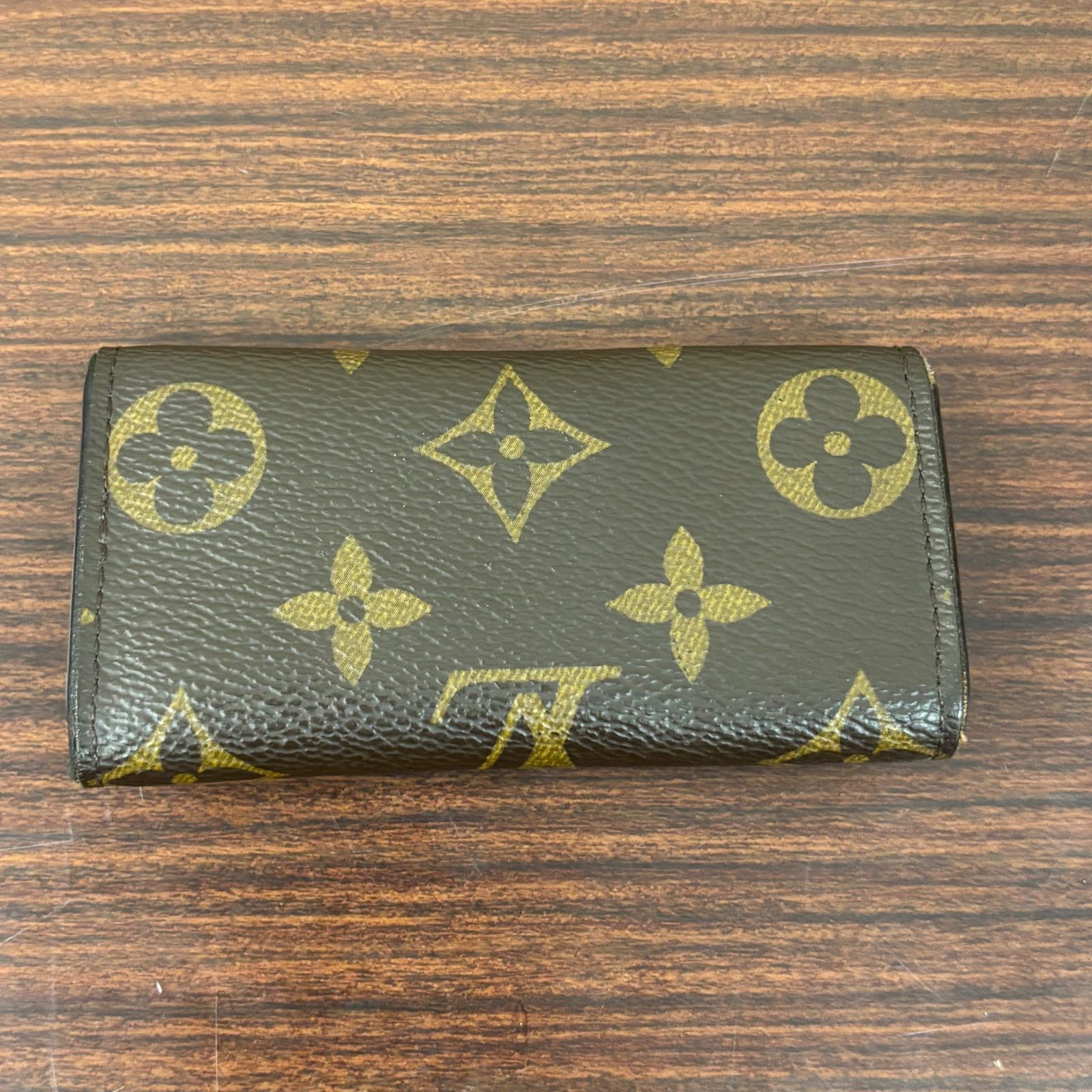 ▪️ LOUIS VUITTON ルイヴィトン LV キーケース 4連 ▪️ LOUIS VUITTON ルイヴィトン LV キーケース 4連