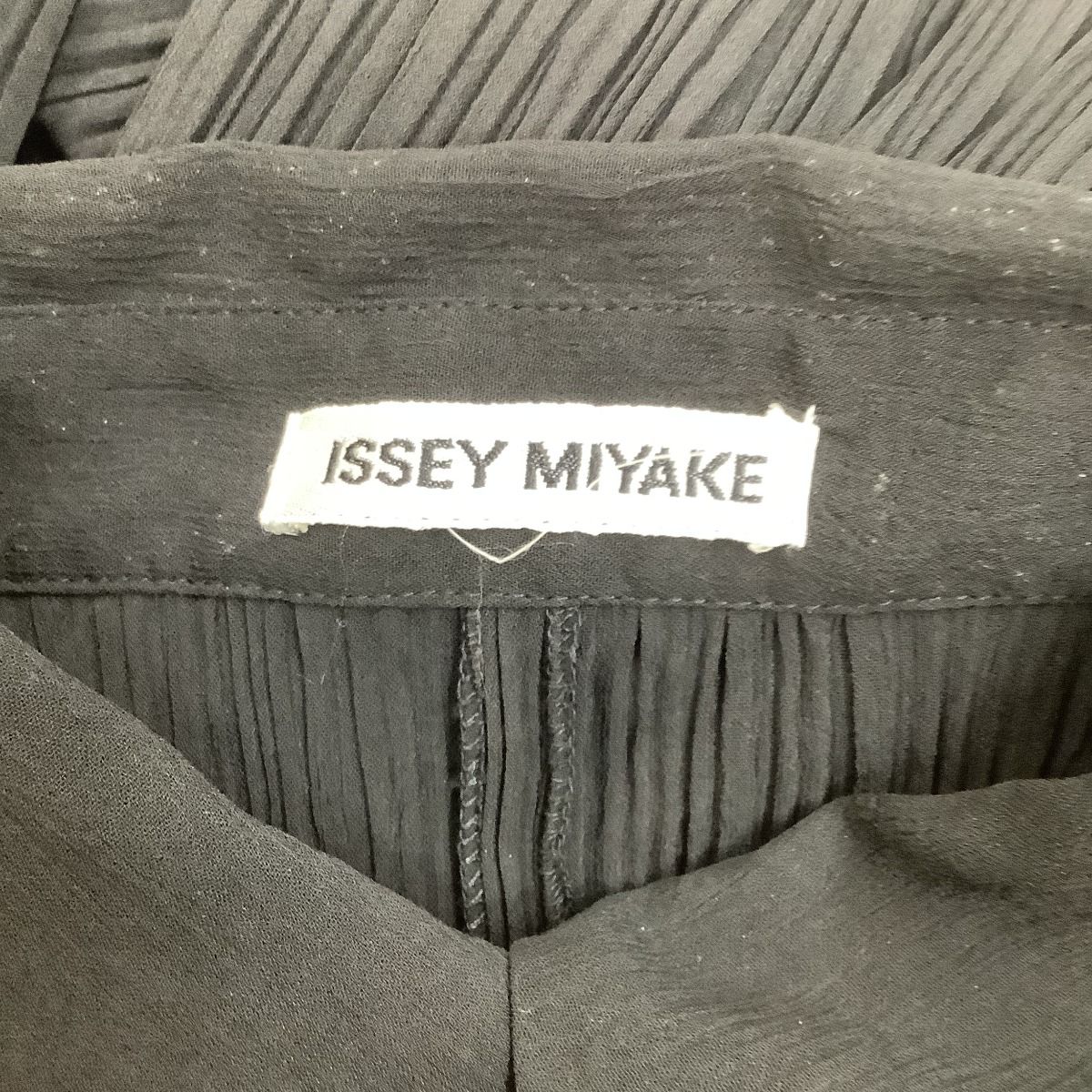 ISSEY MIYAKE イッセイミヤケ シャツ プリーツ SIZE L IM51-FJ901 ブラック やや傷や汚れあり ♪♪ISSEY MIYAKE イッセイミヤケ シャツ プリーツ SIZE L IM51