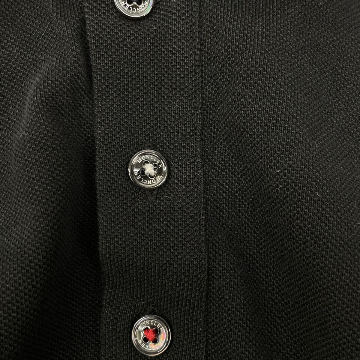 MONCLER ブラック ポロシャツ M MONCLER ブラック ポロシャツ Mサイズ