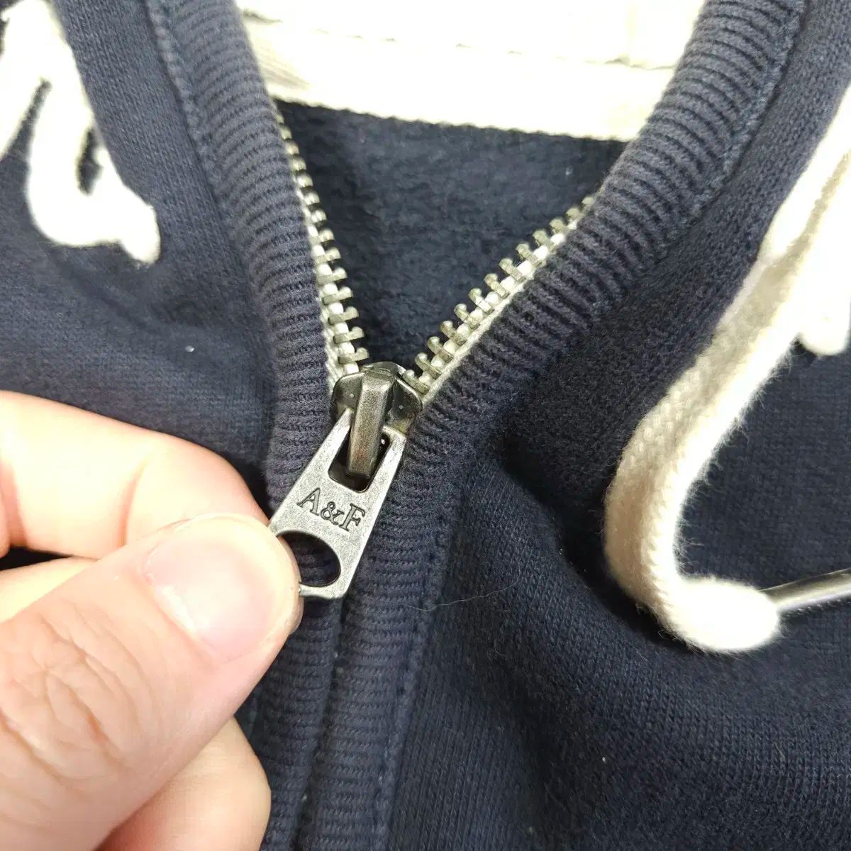 Abercrombie アバクロンビー