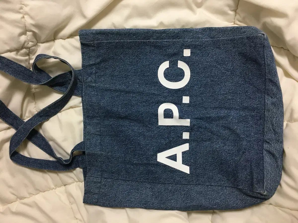 A.P.C(アー・ペー・セー) エコバッグ さち A.P.C. エコバッグ ホワイト