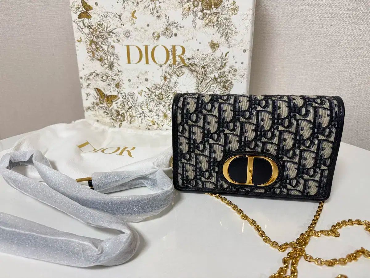 Dior ディオール モンテーニュ オブリーク 2 in 1 ポーチ ベルトバッグ