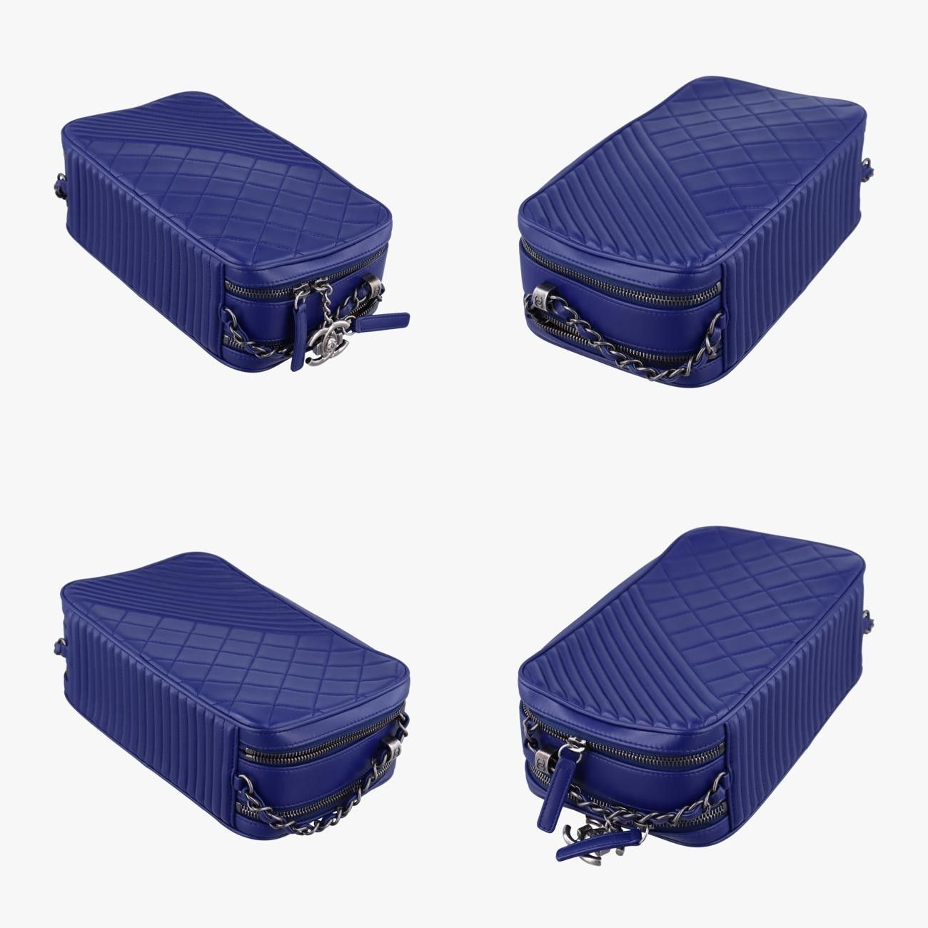 シャネルChanelココボーイ カメラケースブルーラムスキンA9265620612511