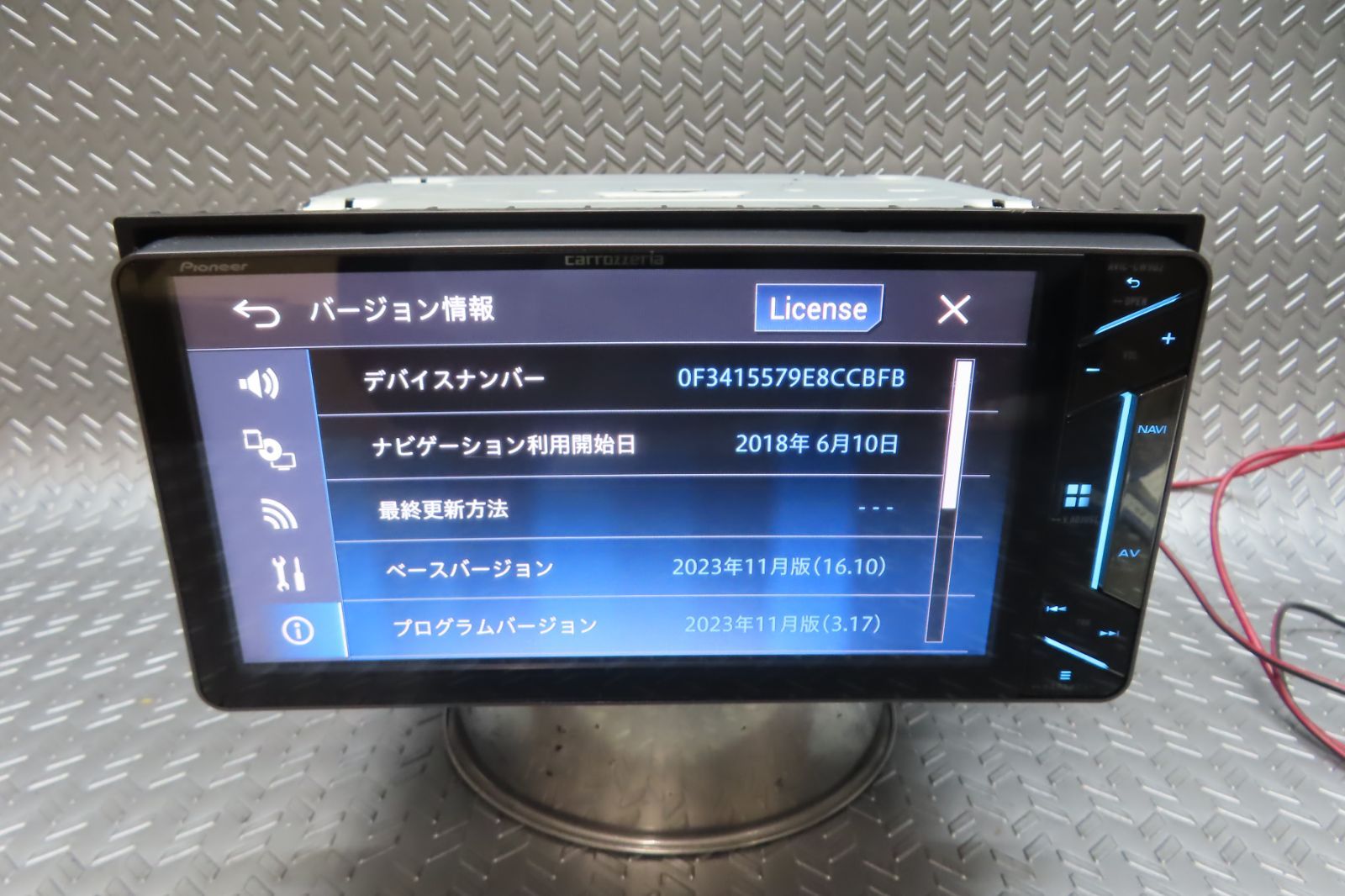 完動品保証付 W6704 カロッツェリア メモリーナビ AVIC-CW902 TV地デジフルセグ内蔵 Bluetooth内蔵 TV視聴OK ロック解除済