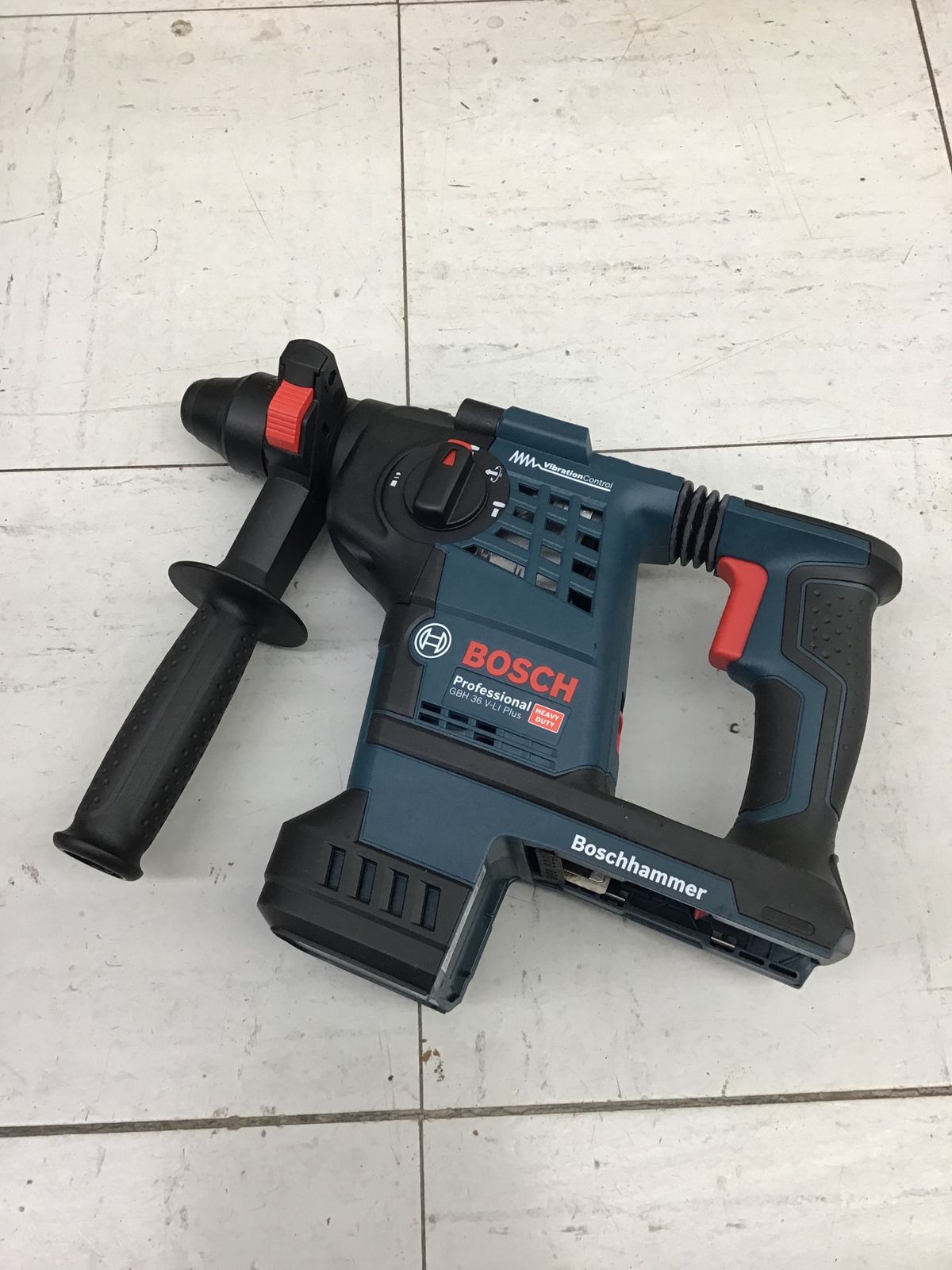 中古美品】 ボッシュ/BOSCH コードレスハンマドリル・GBH36V 中古美品】 ボッシュ/BOSCH コードレスハンマドリル・GBH36V