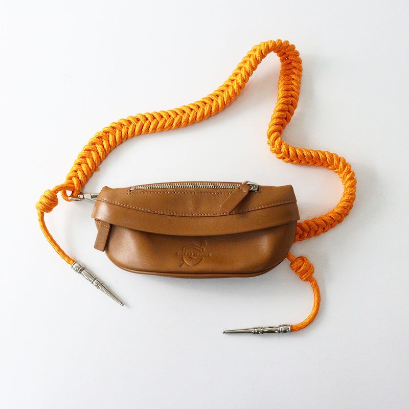 アベック ラ トループ AVEC LA TROUPE レザーボディバッグ |ブラウン オレンジ ウエストバッグ 本革 鞄 かばん カバン 2400014546699