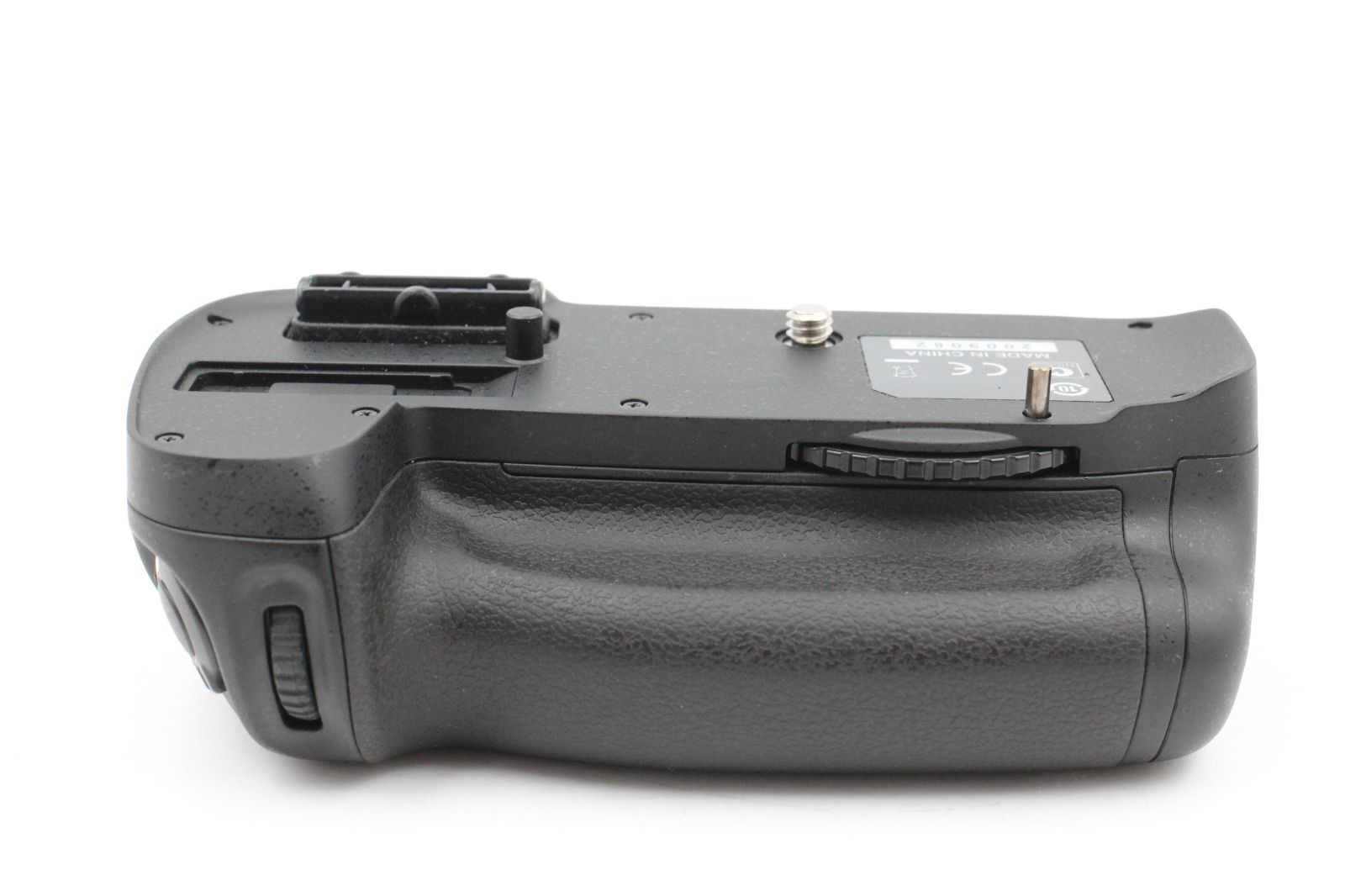 極上品☆Nikon ニコン純正マルチパワーバッテリーパック MB-D14