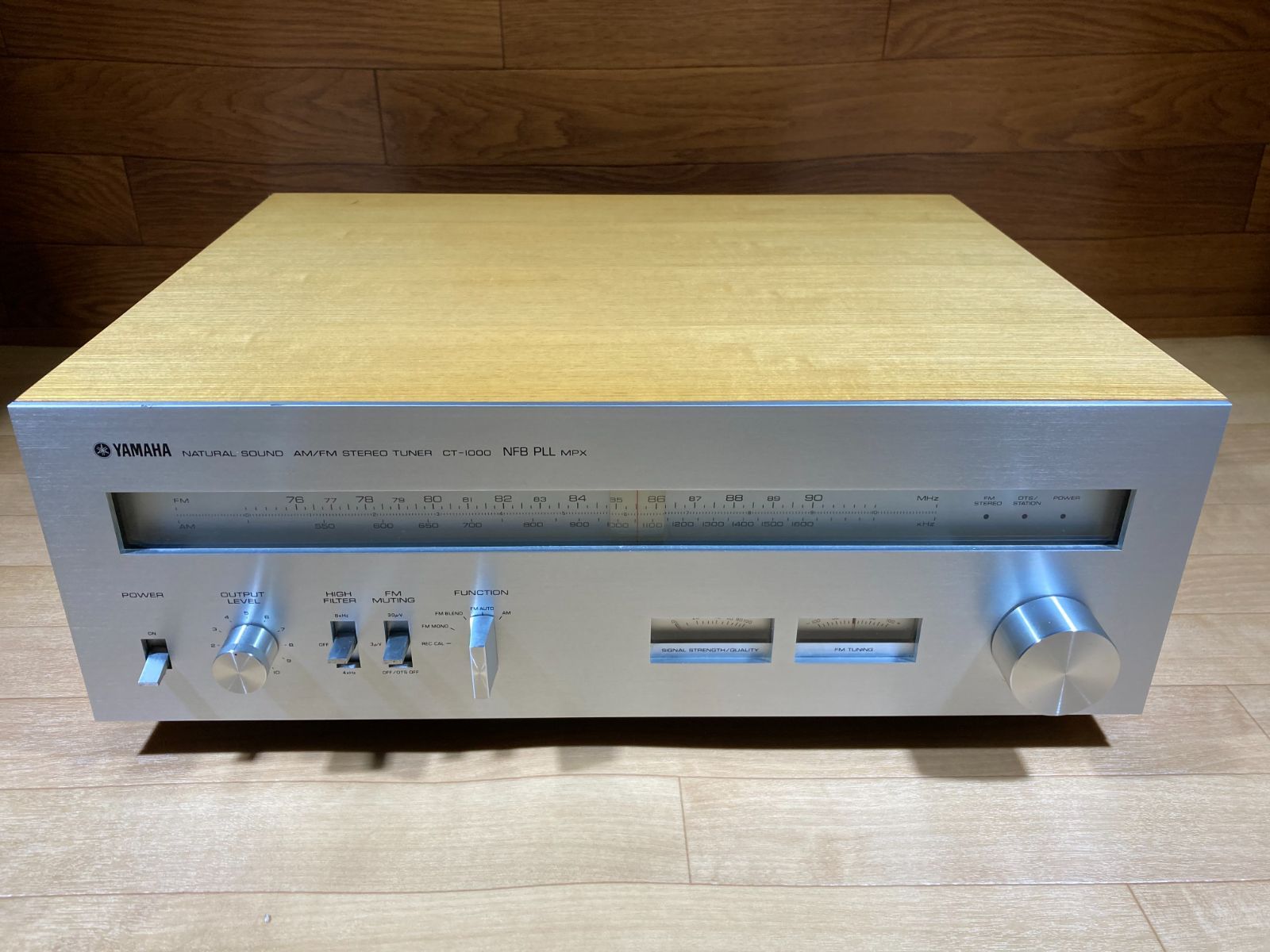 全店販売中 YAMAHA AM FMチューナー CT-1000 ウッドケース付 動作品 