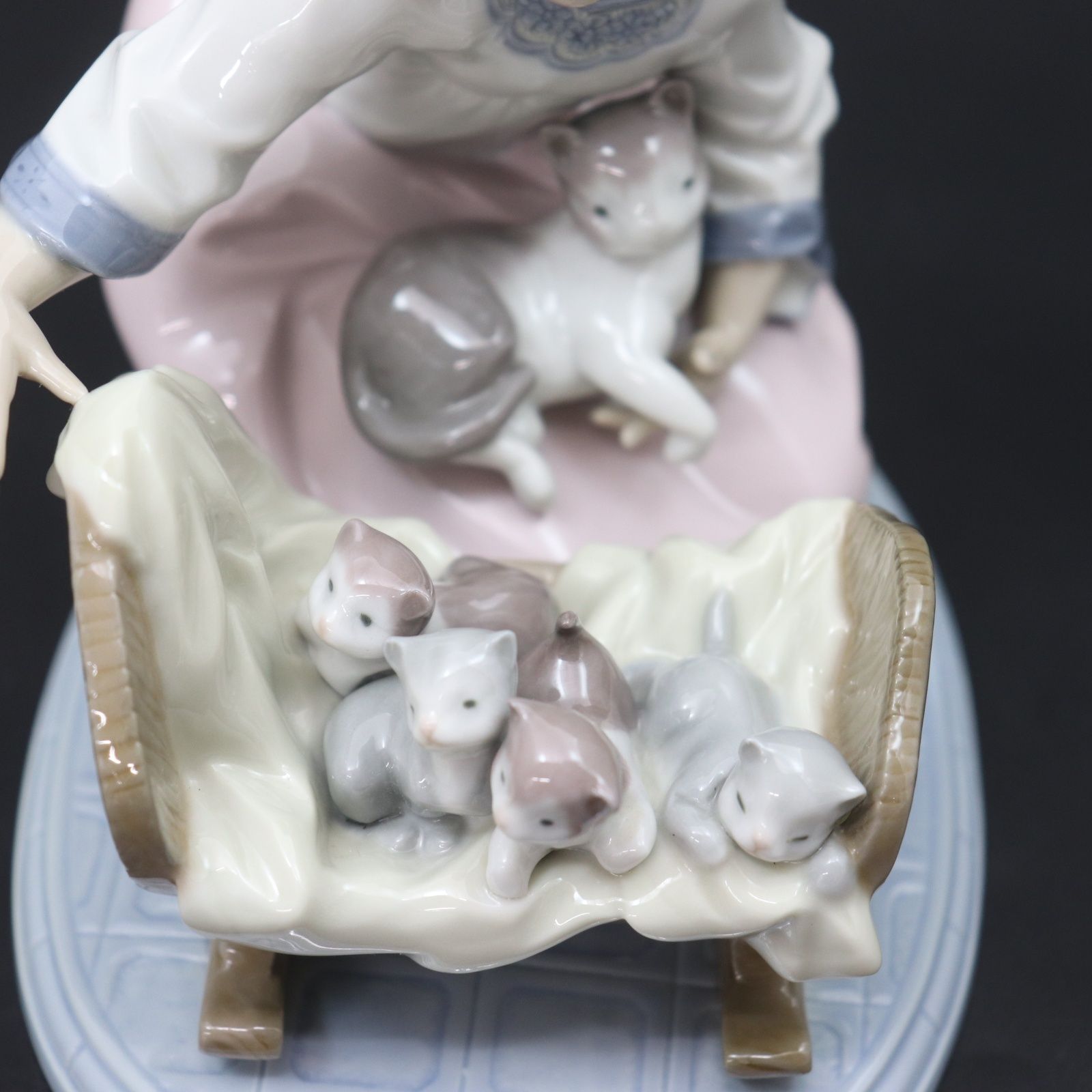 ITIXTMWU3Y9B LLADRO リヤドロ 少女と猫たち 5784 ねこ 陶器