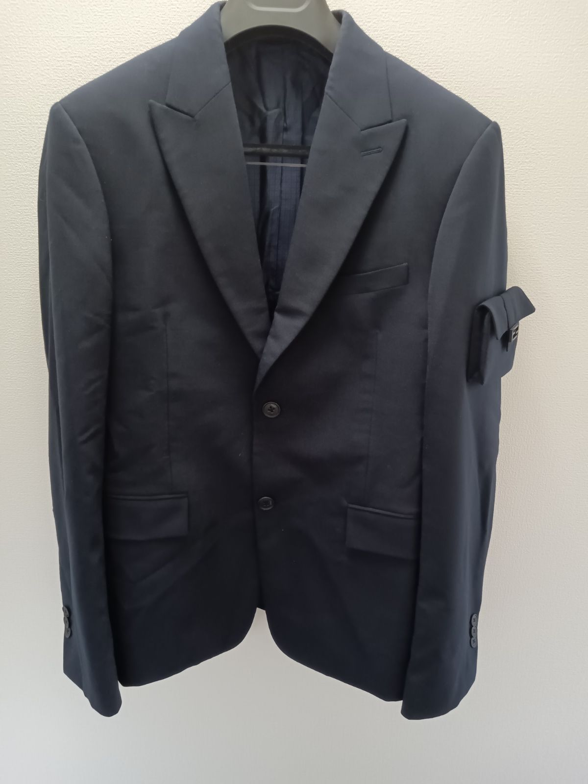 FENDI FFポーチ付きカジュアルスーツ