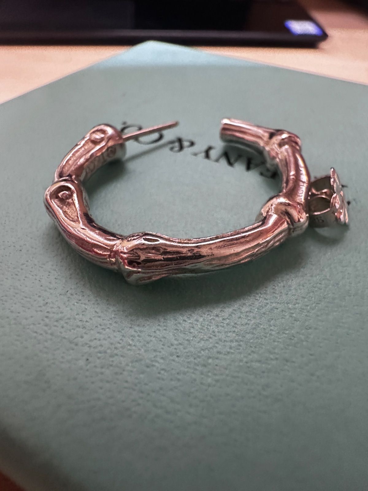 TIFFANY＆Co ティファニー バンブー フープ ピアス 片耳のみ約27㎜ TIFFANY＆Co ティファニー バンブー フープ ピアス 片耳のみ約27