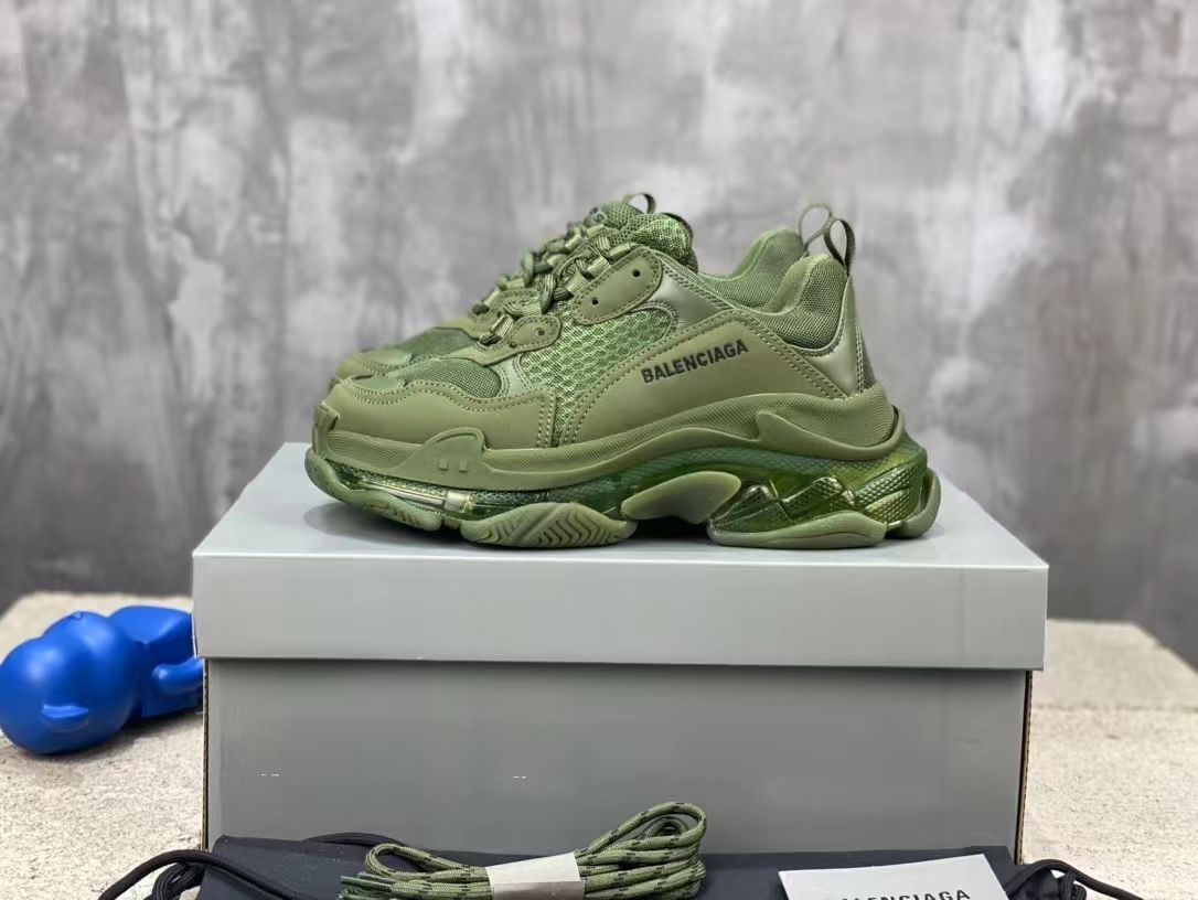 BALENCIAGA TRIPLE S CLEAR SOLE DARK GREEN